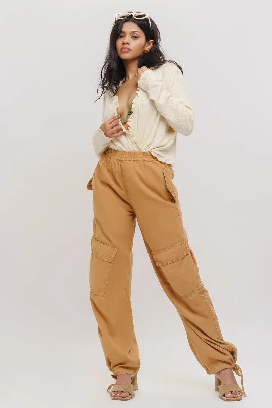 Women's Resort Apparel Stylish Savings Sand Tapered Cargo Pants